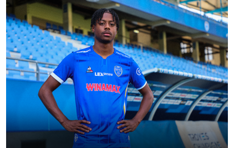 Signature à l'ESTAC Troyes pour Thierno Balde 